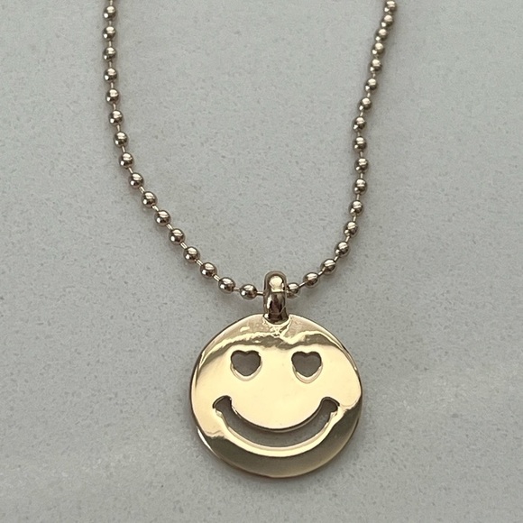 Cute LOFT Necklace! - Picture 9 of 10